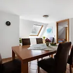 Apartment H H Ingwersen *