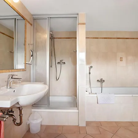 H H Ingwersen Апартаменты Schwabstedt